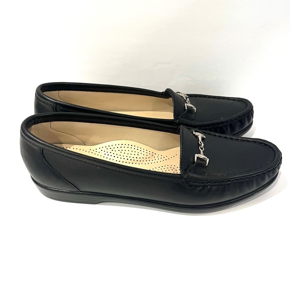 SAS Black Leather Loafers - Picture 3 of 7